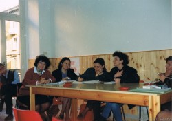 Dibattito donne sezione PCI Napoli sezione vicaria